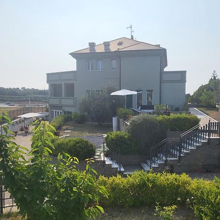 Villamir B&B Albenga Exteriör bild