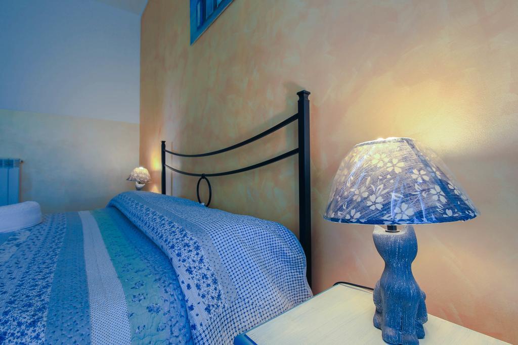 Villamir B&B Albenga Rum bild