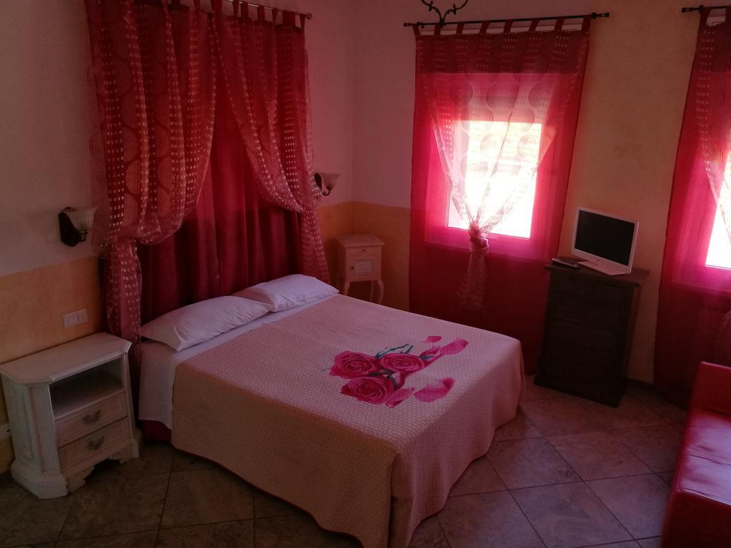 Villamir B&B Albenga Exteriör bild
