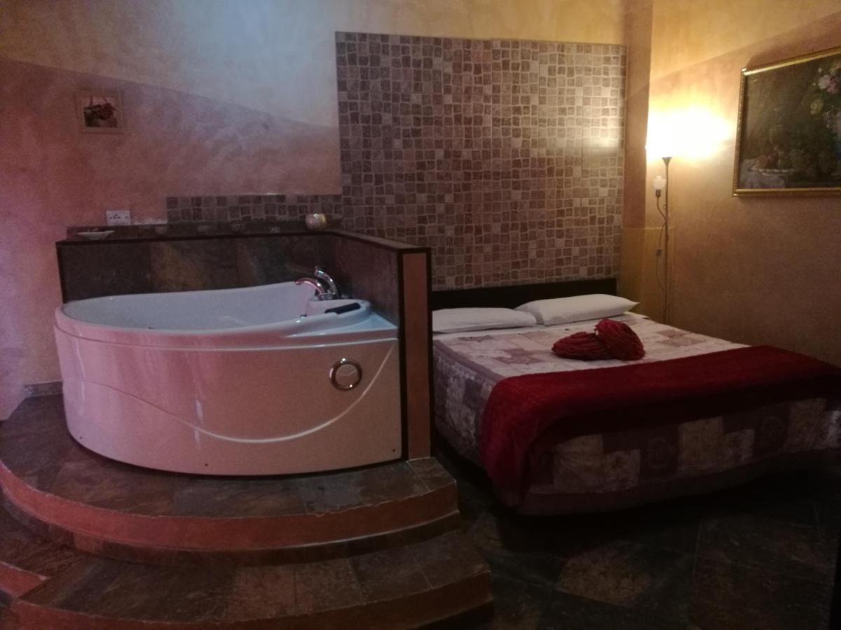 Villamir B&B Albenga Exteriör bild